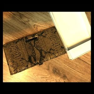 Kenneth Cole reaction wallet black & gold